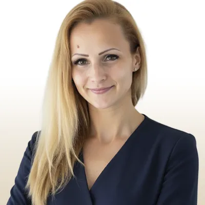 Vezér Viktória - MEDIPART